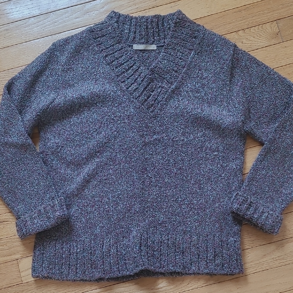 Heathered Lavender V-Neck Knit Sweater